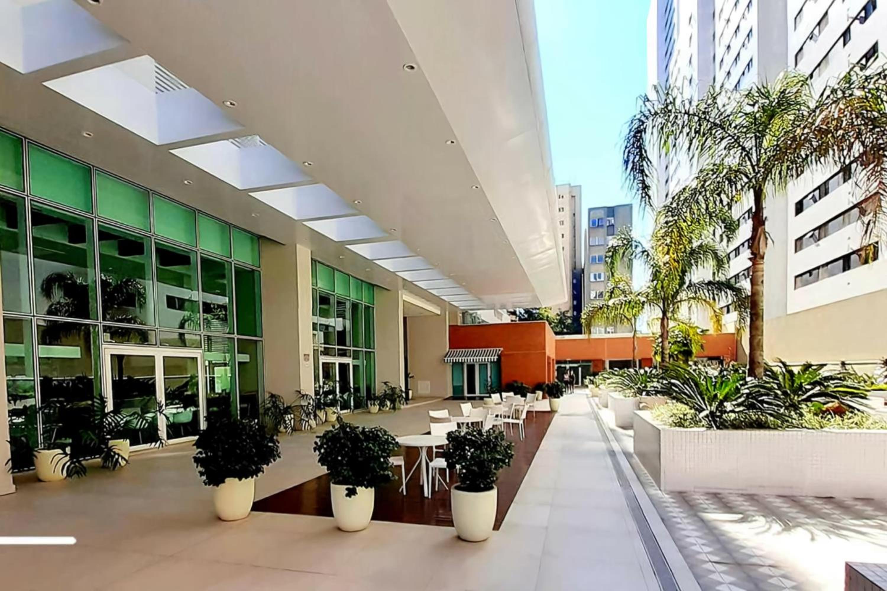 Acolhedor Studio no Batel/Água Verde em frente ao Shopping Curitiba