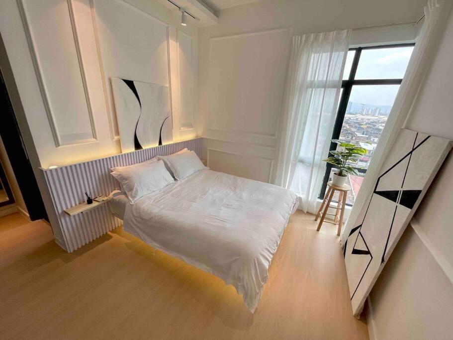 FrenchStyle 2BR Apt near MRT velocity ikea mytown cheras