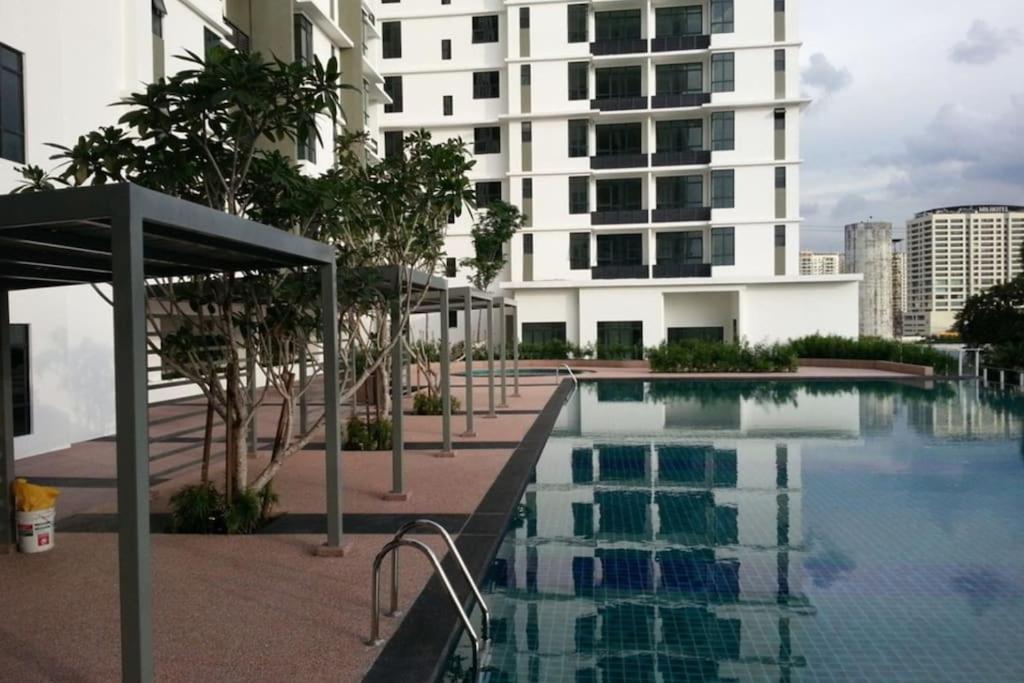 FrenchStyle 2BR Apt near MRT velocity ikea mytown cheras