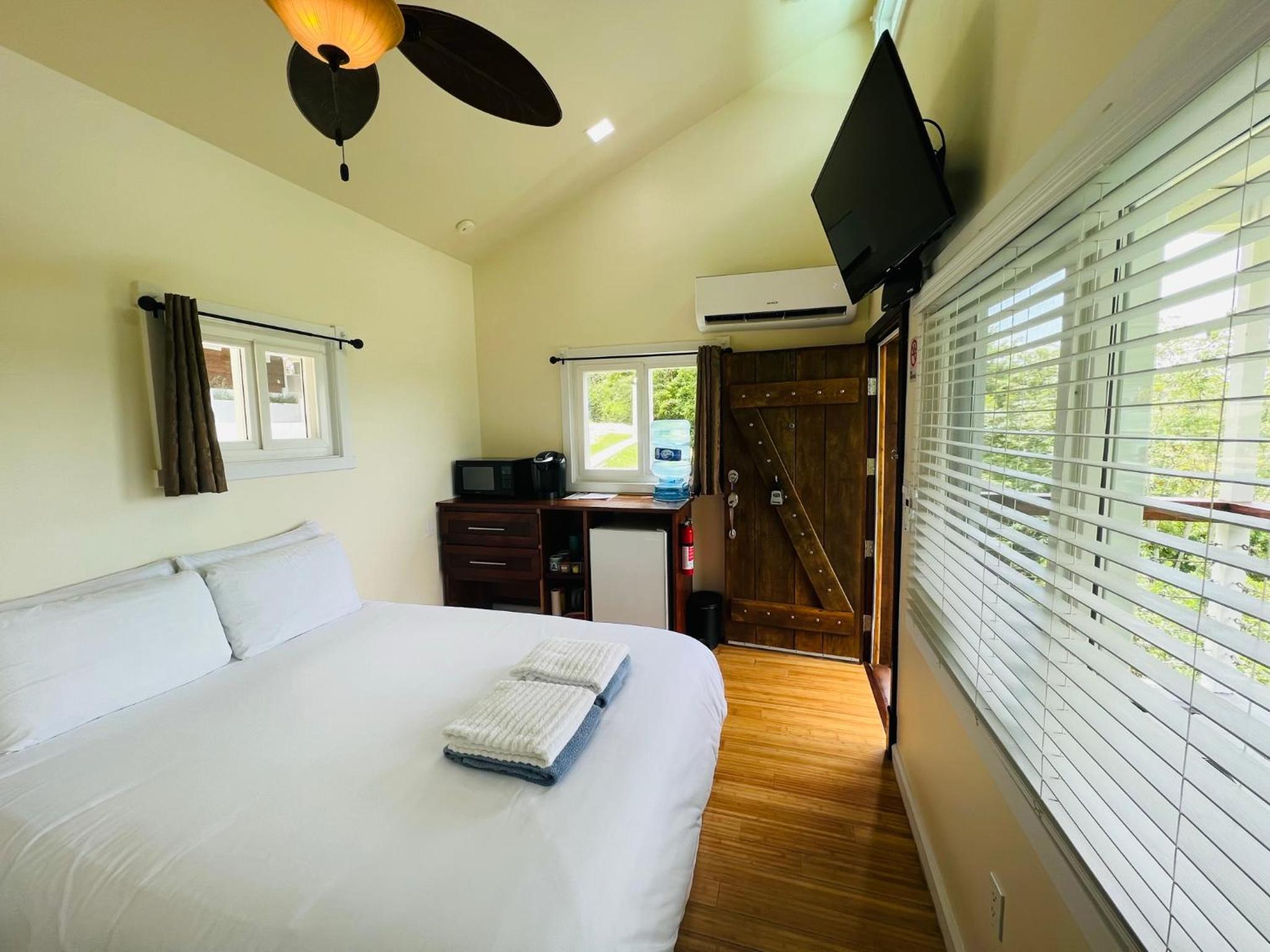 Cayo Vista Guest House