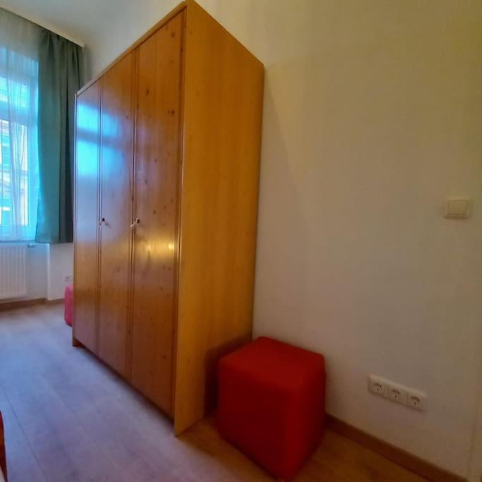 Altbauwohnung neu saniert - für Familien geeignet