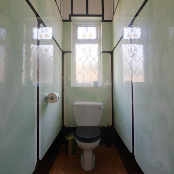 Gorwel is an Art Deco 1930s villa with sea views view 5