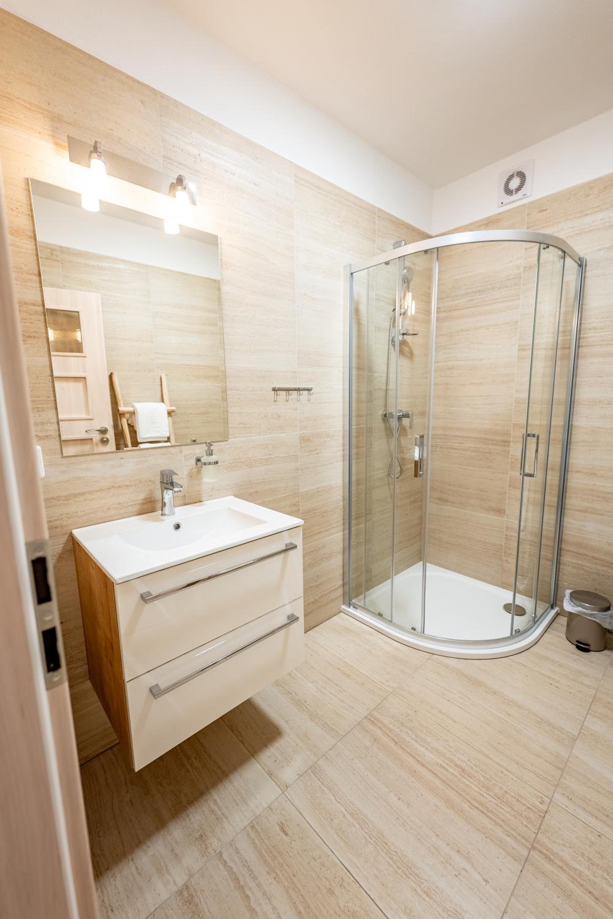 Wellness zoo apartmány Lhota