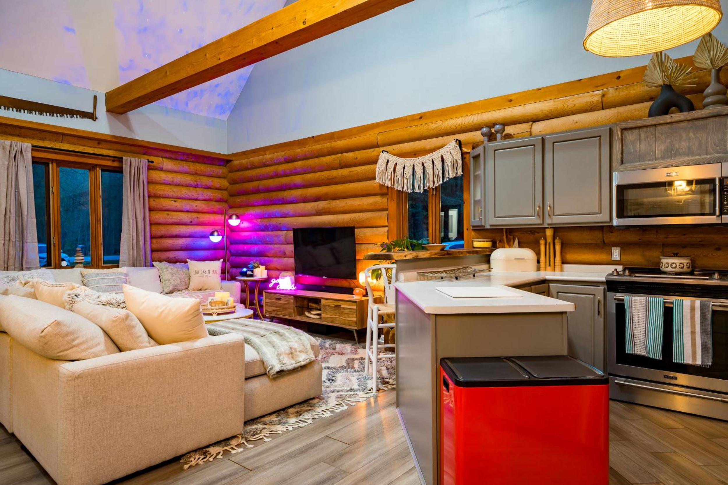 Cozy Cabin Inn