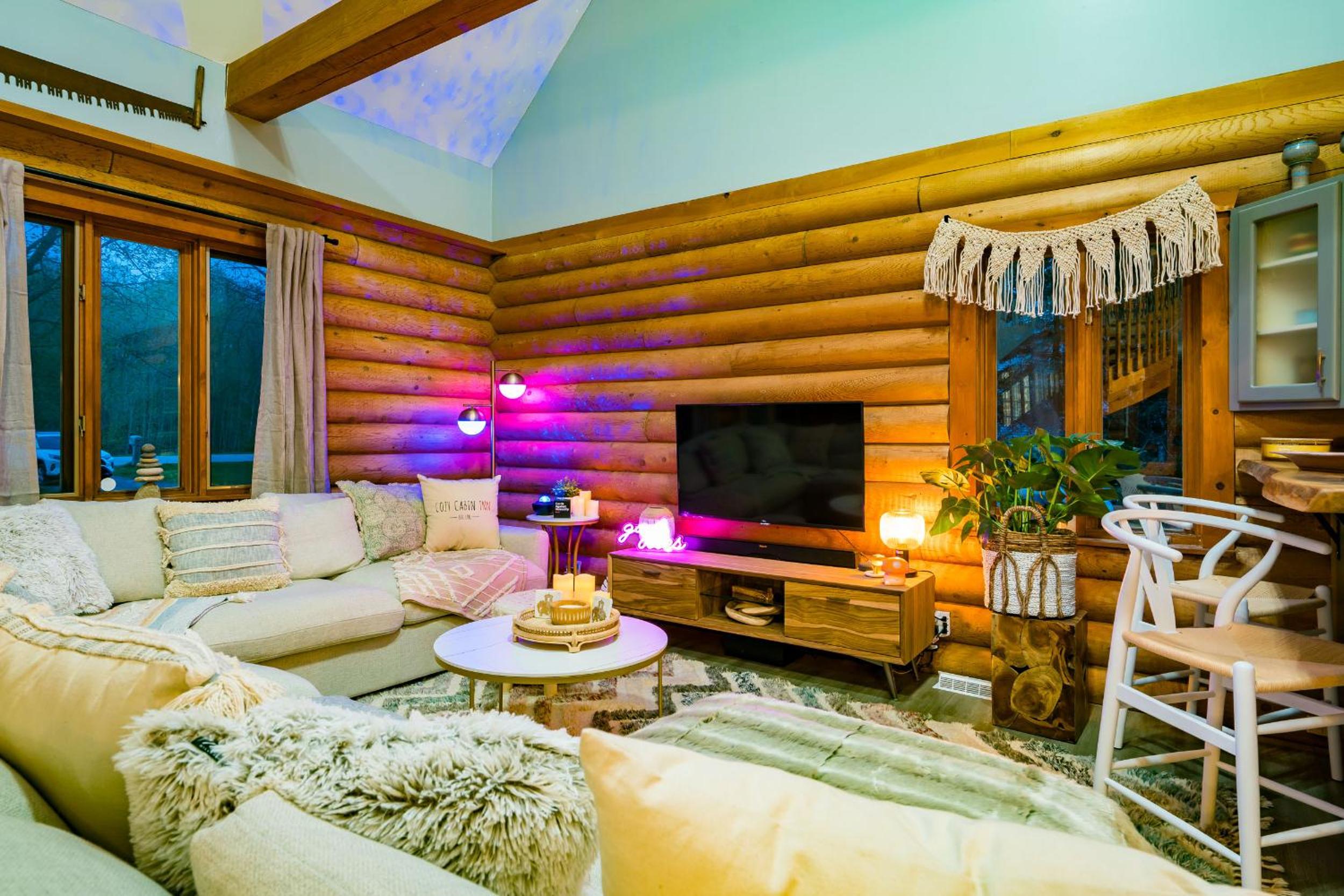 Cozy Cabin Inn