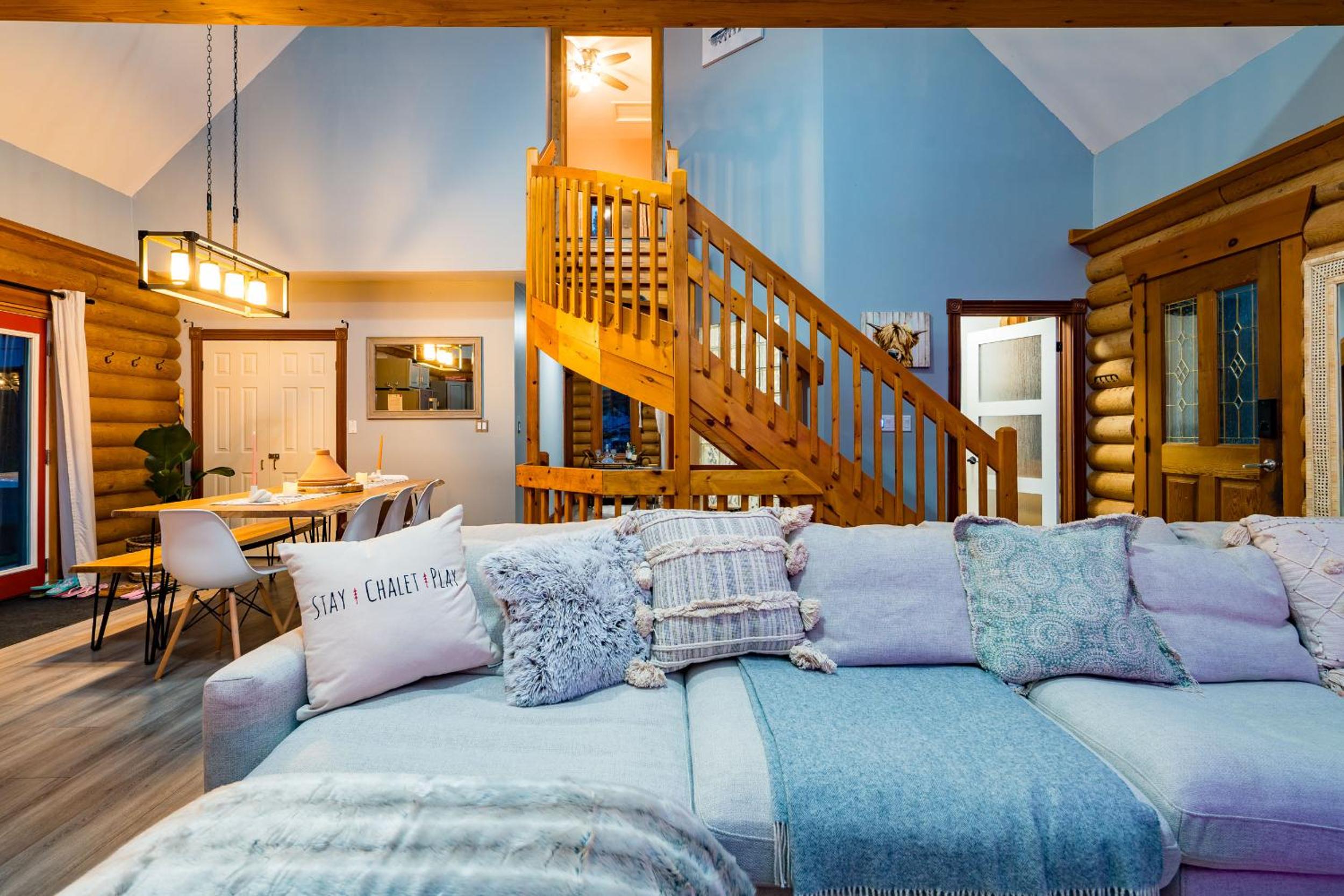 Cozy Cabin Inn