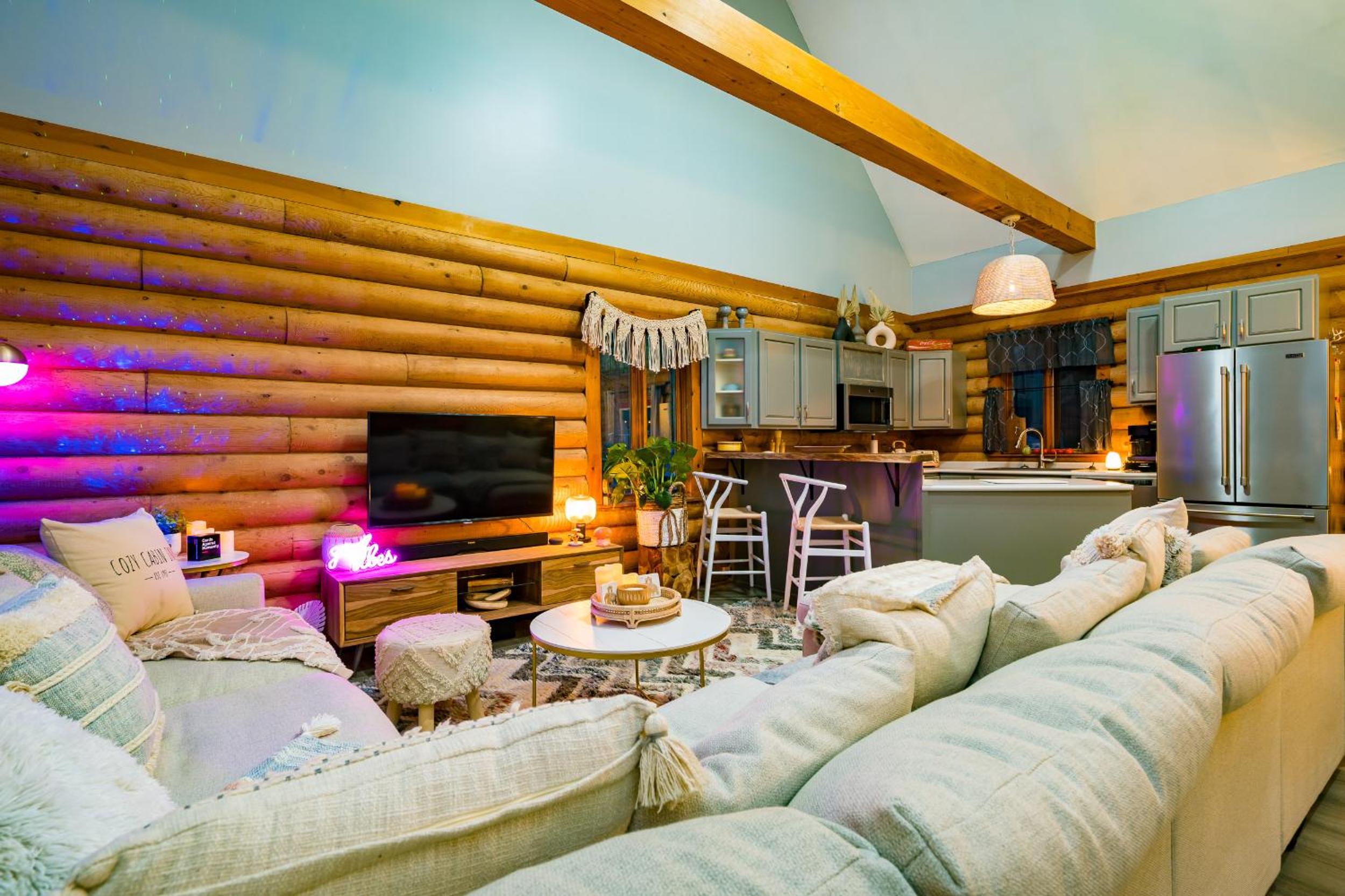 Cozy Cabin Inn