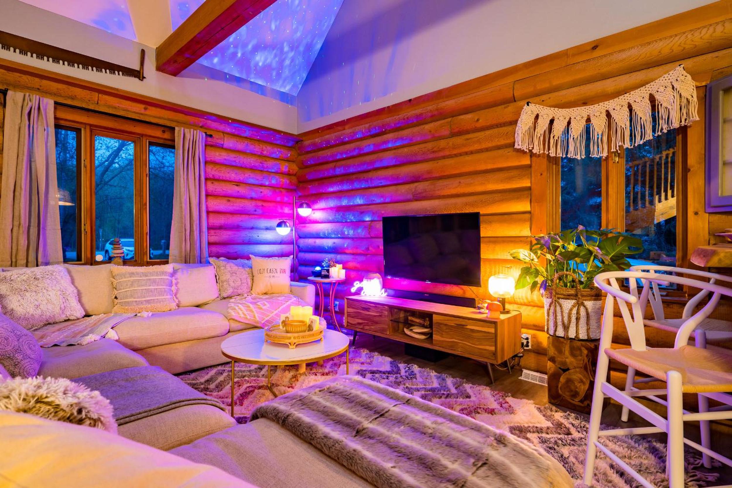 Cozy Cabin Inn