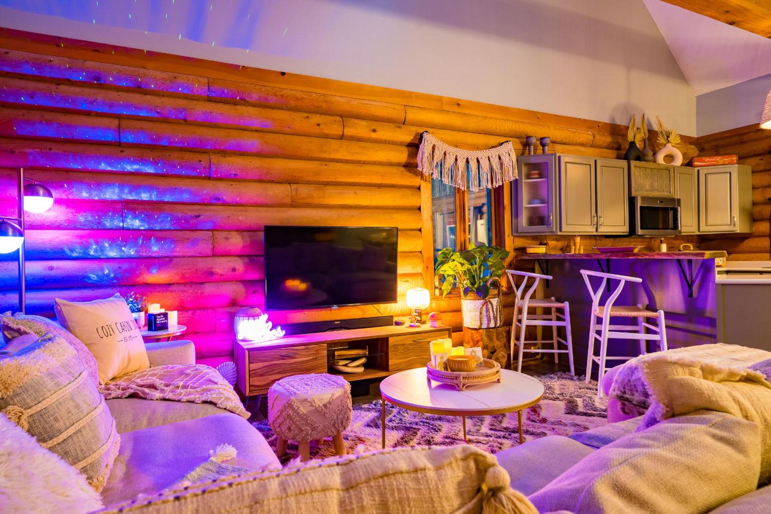 Cozy Cabin Inn