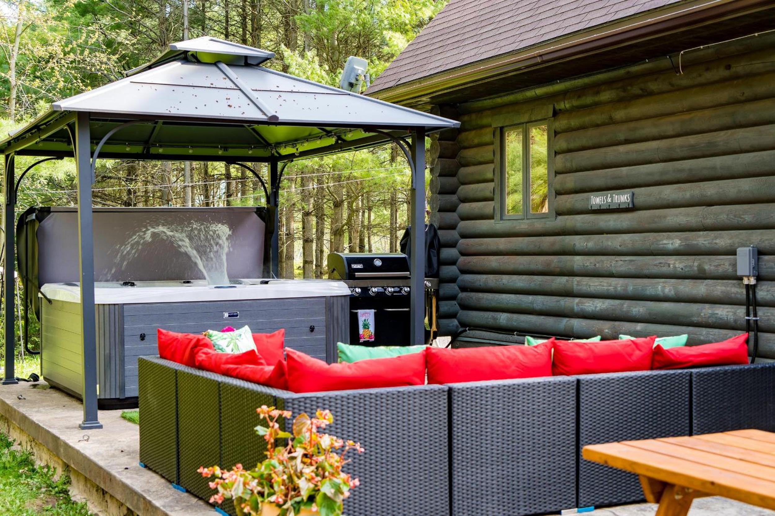 Cozy Cabin Inn