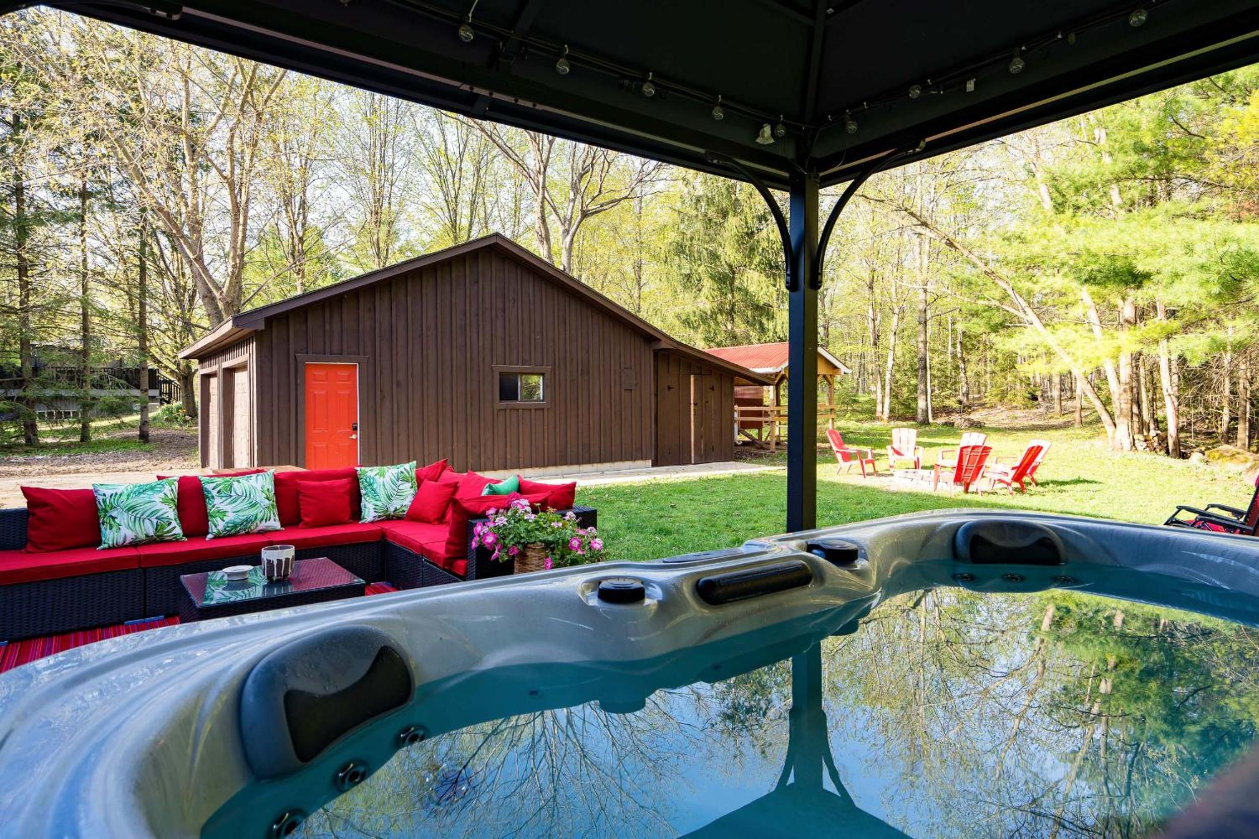 Cozy Cabin Inn