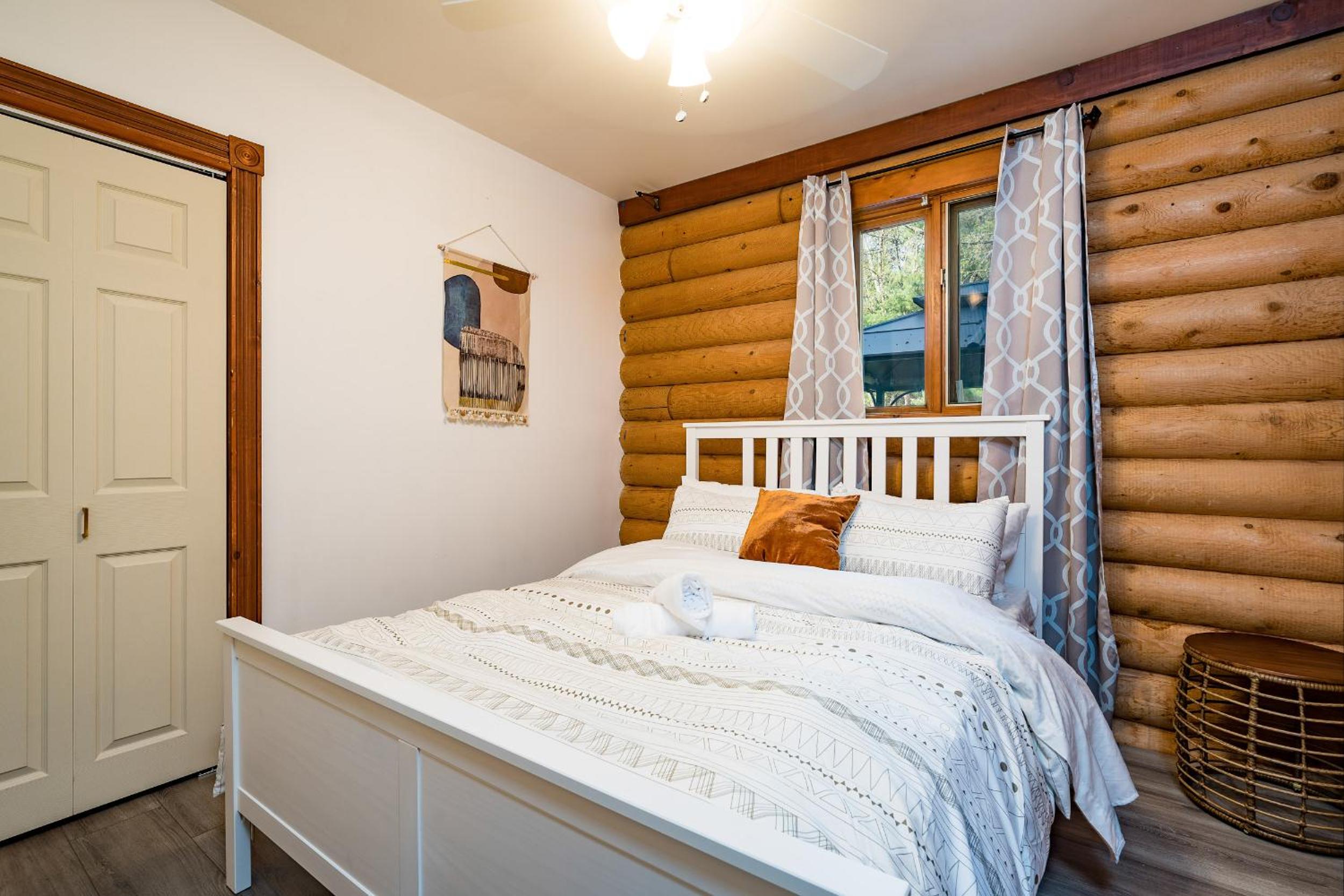 Cozy Cabin Inn