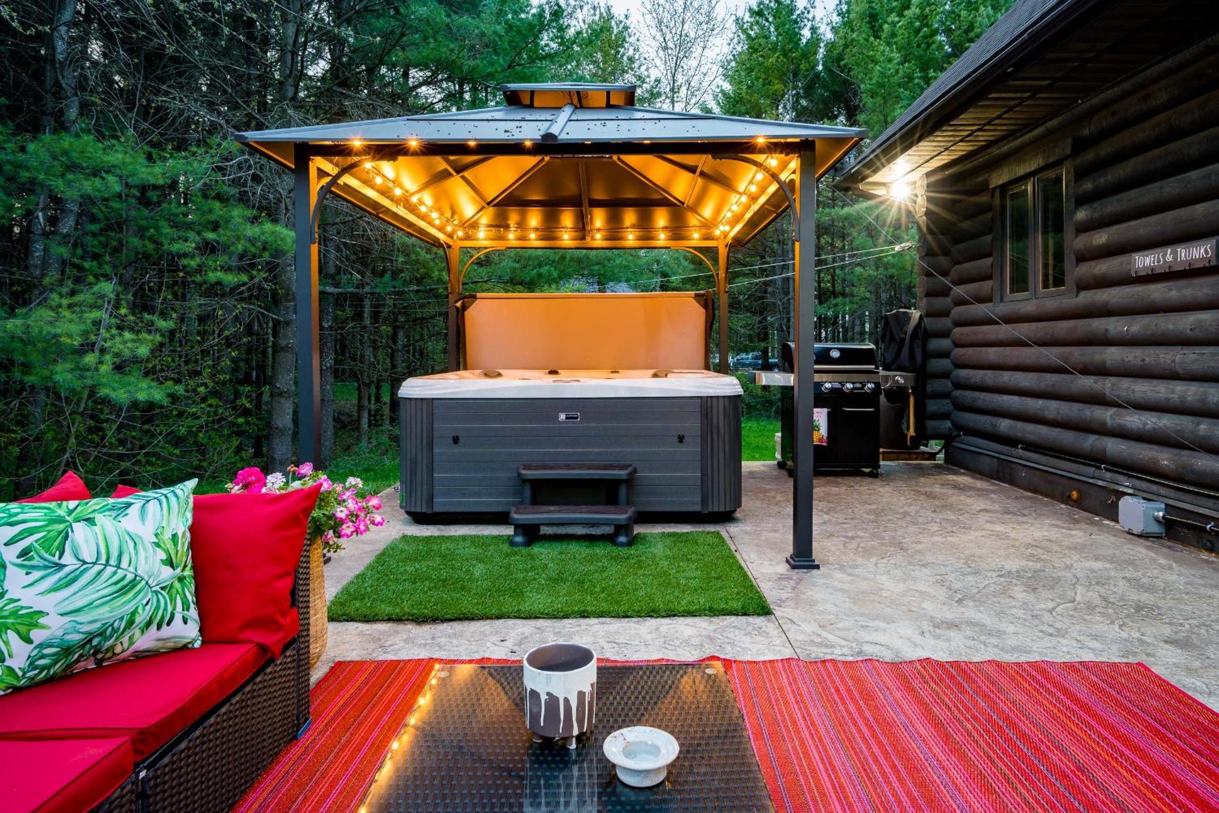 Cozy Cabin Inn