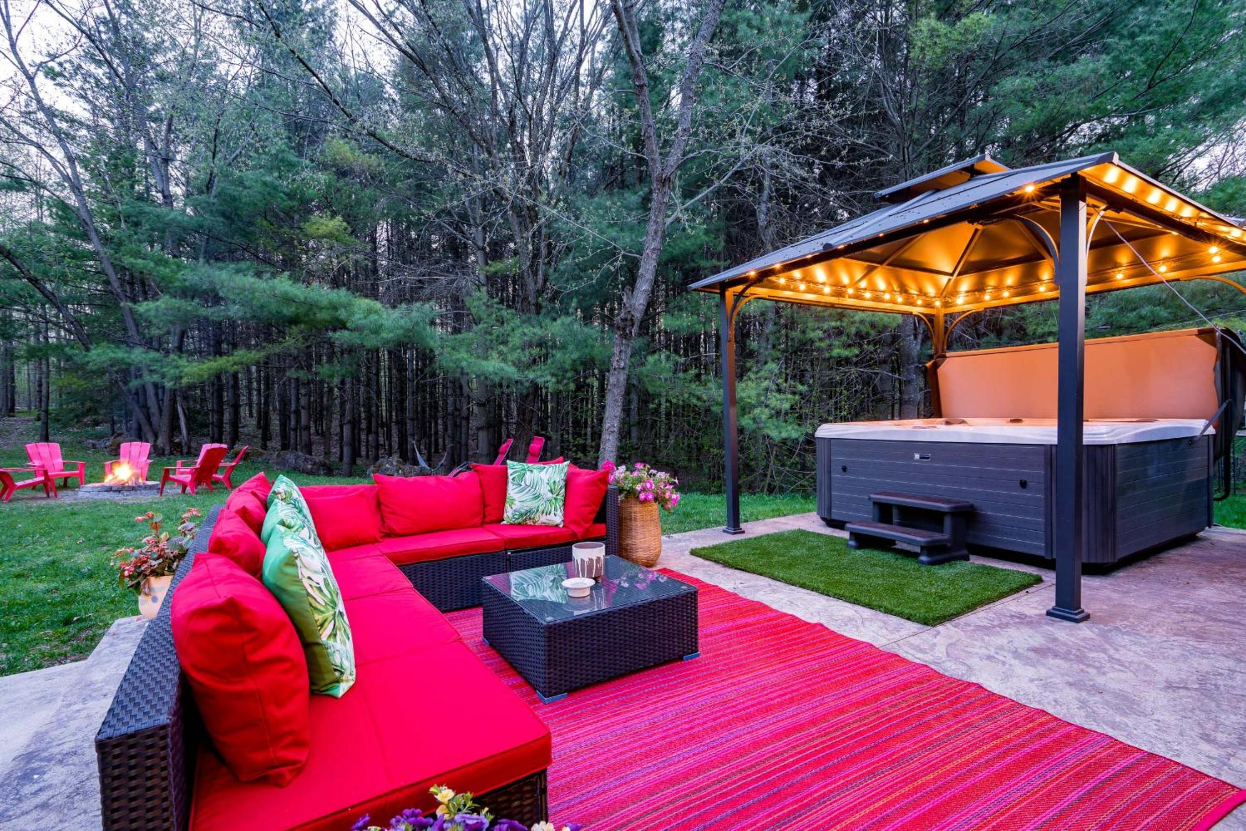 Cozy Cabin Inn