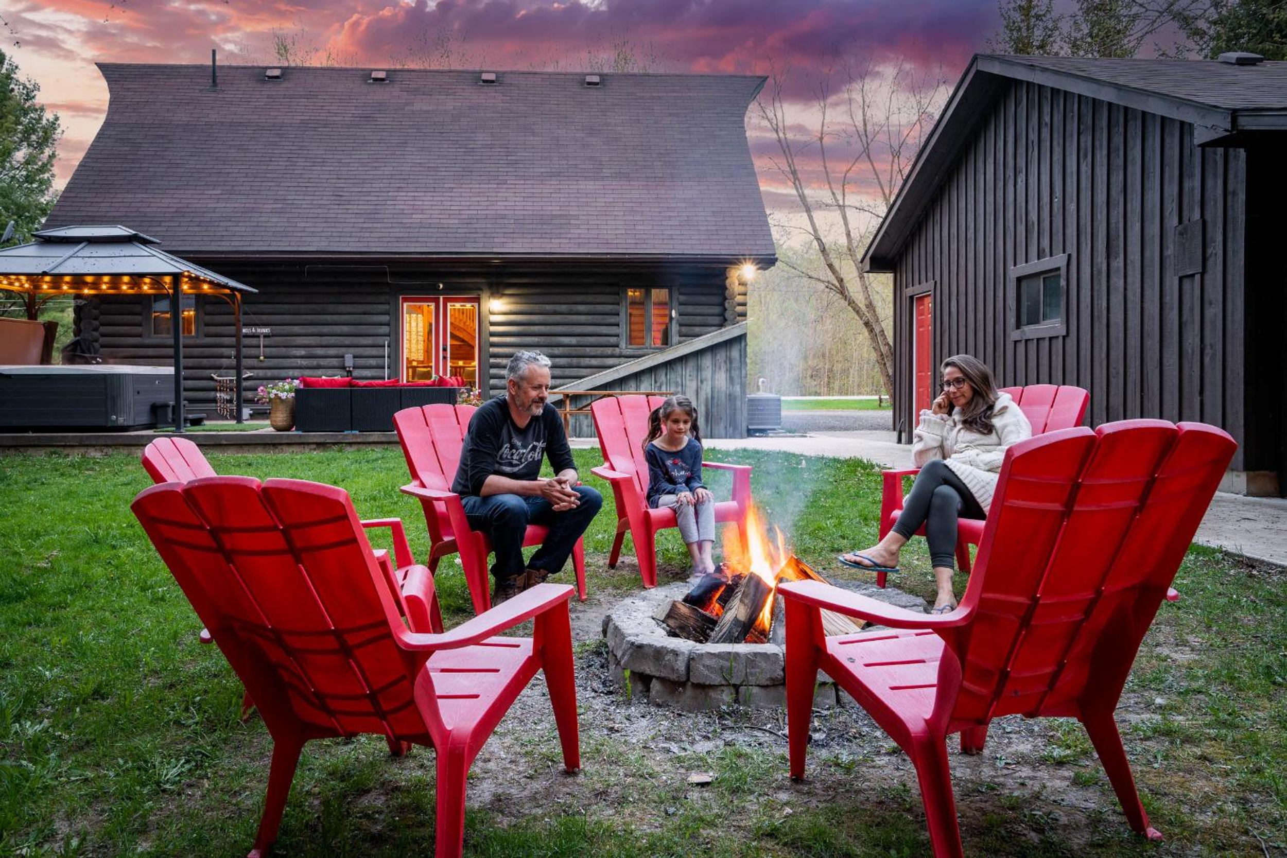 Cozy Cabin Inn