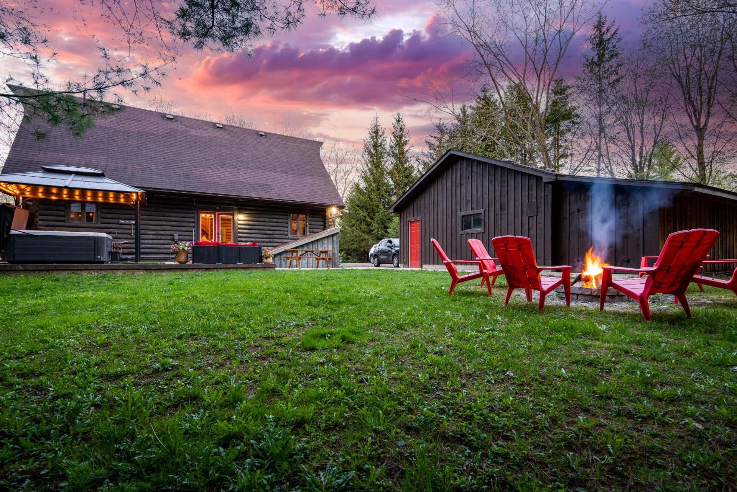 Cozy Cabin Inn