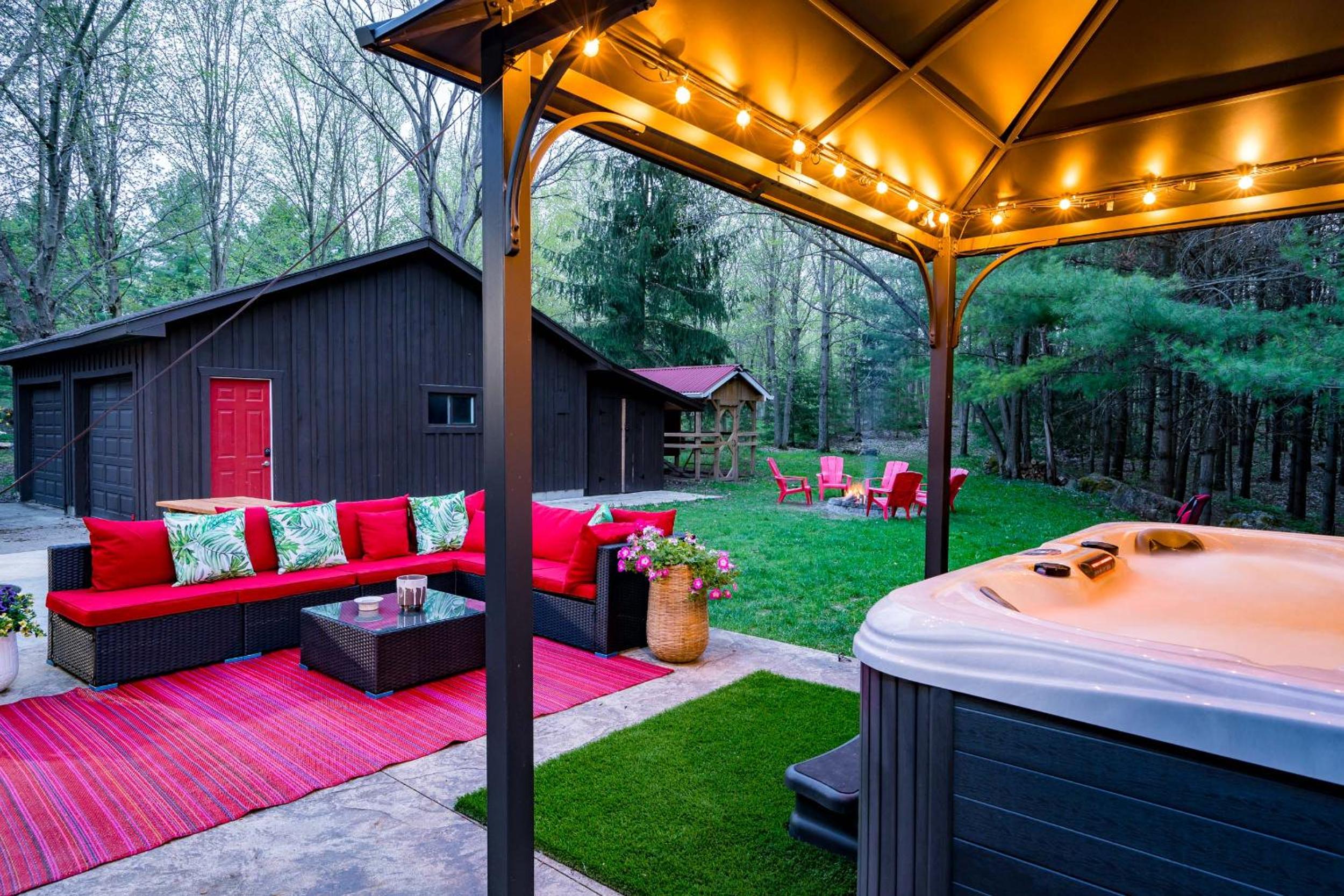 Cozy Cabin Inn