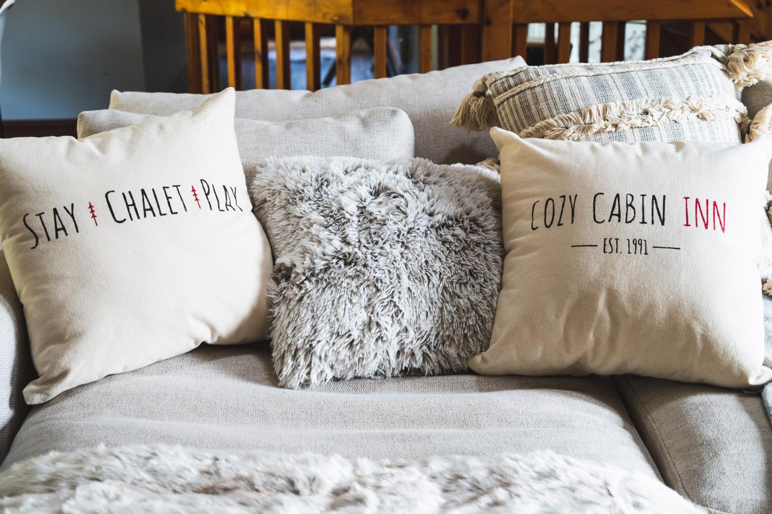 Cozy Cabin Inn