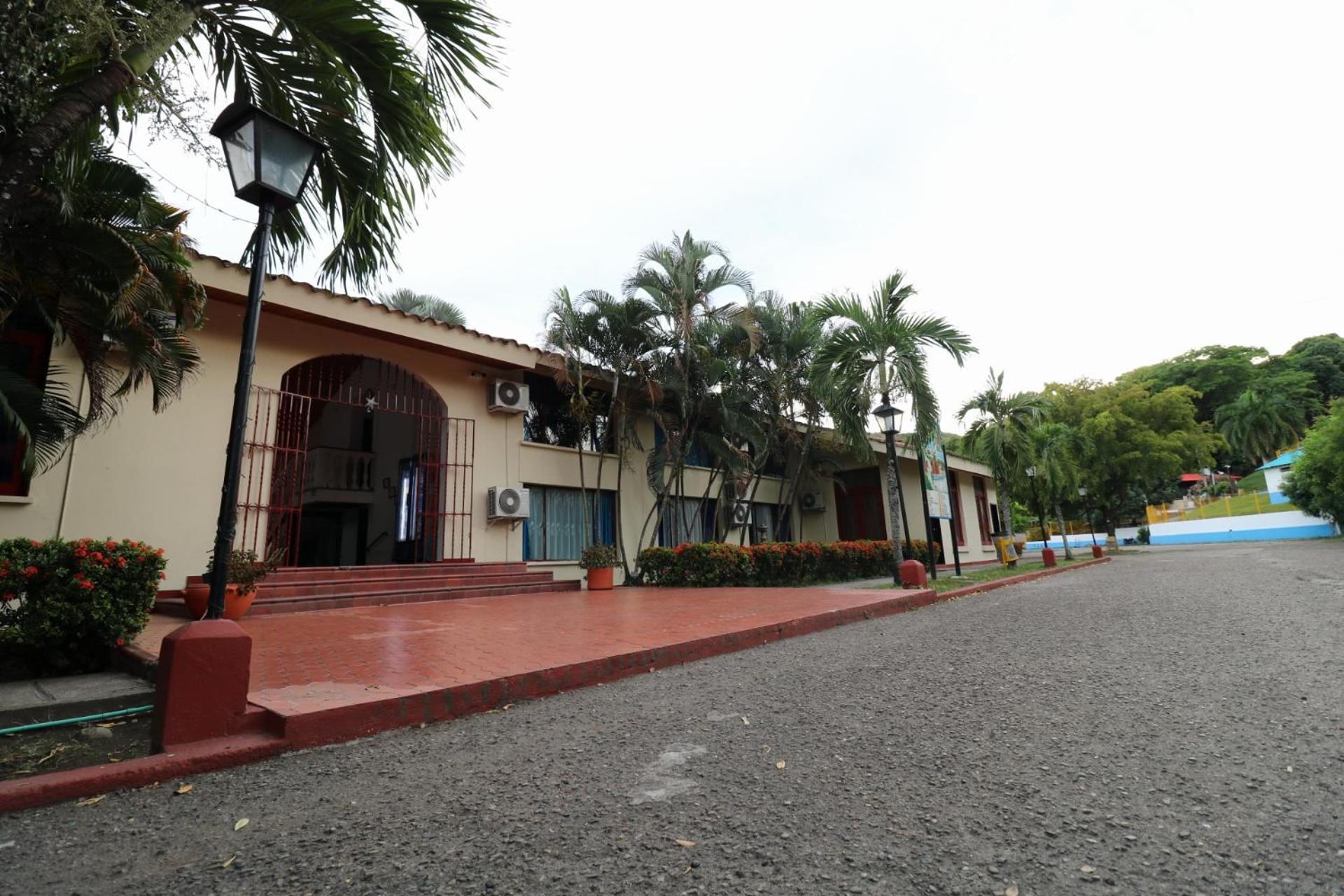 Hotel y Parque Acuatico Agua Sol Alegria