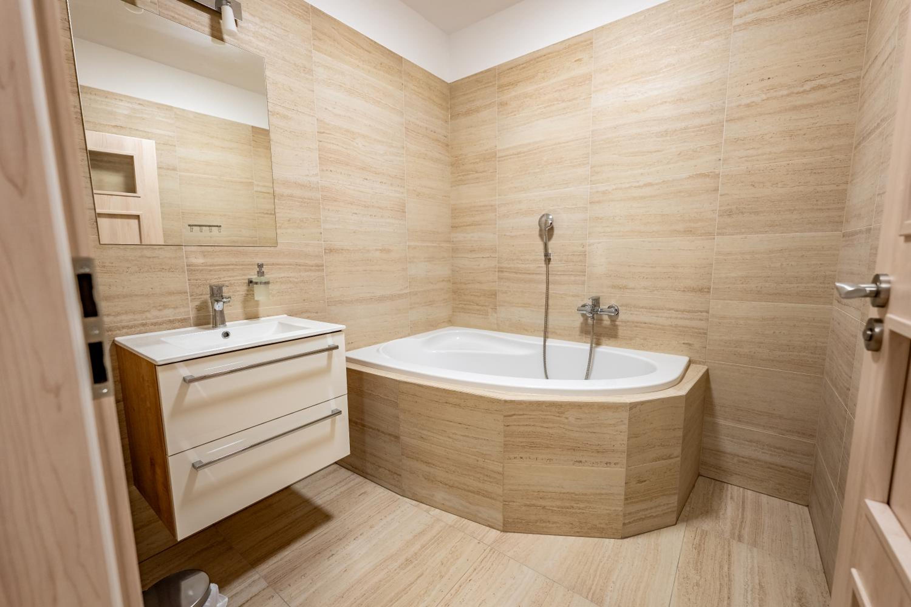 Wellness zoo apartmány Lhota