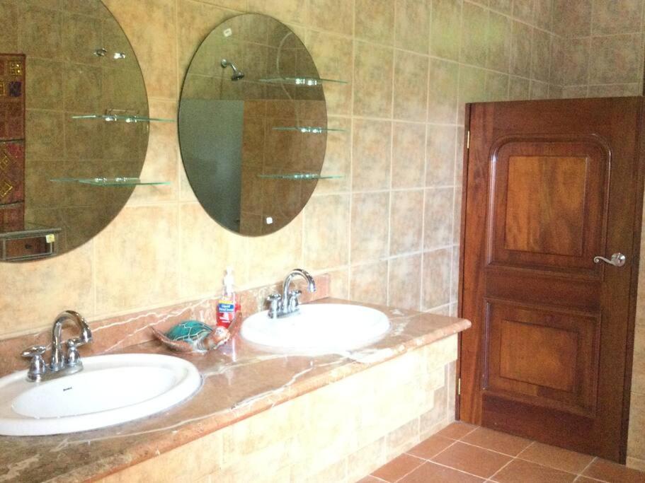 Lake Arenal Killer View Villa