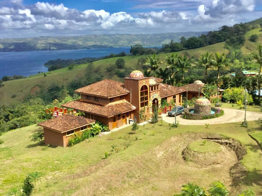 Lake Arenal Killer View Villa