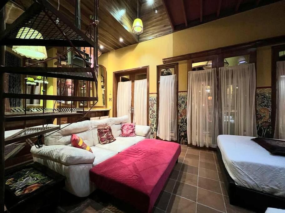 Lake Arenal Killer View Villa