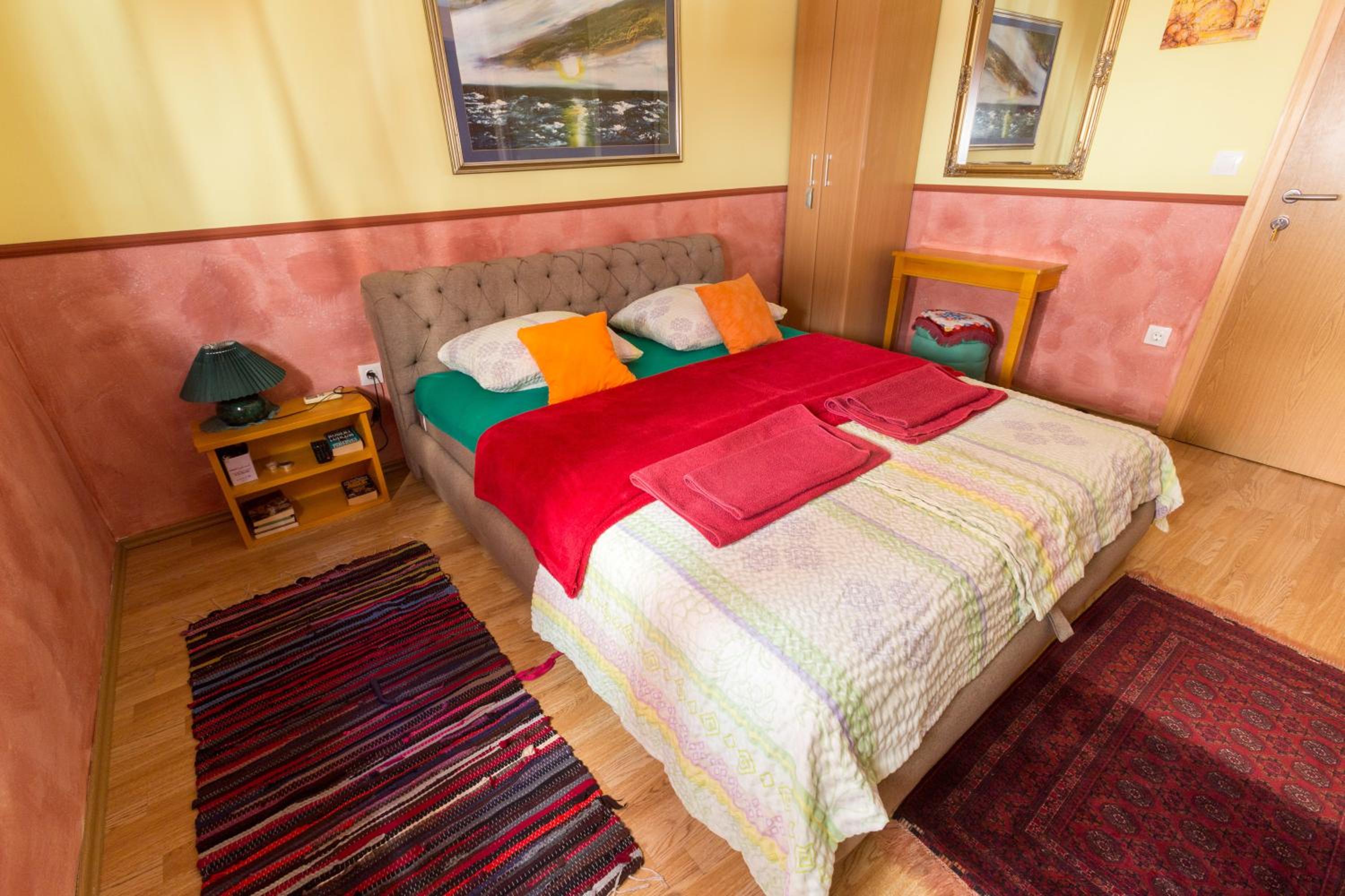 Apartment&Rooms 
