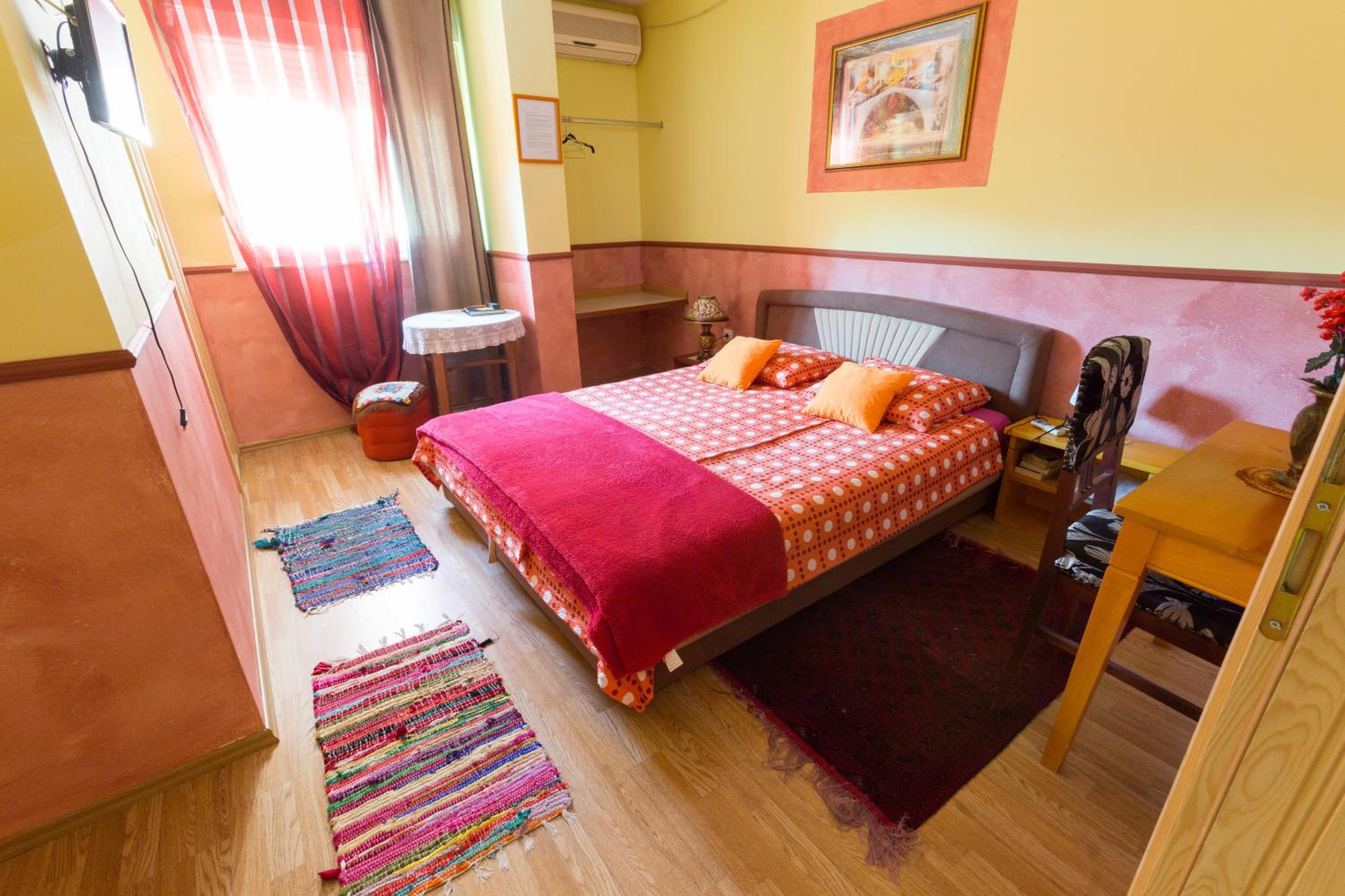 Apartment&Rooms 