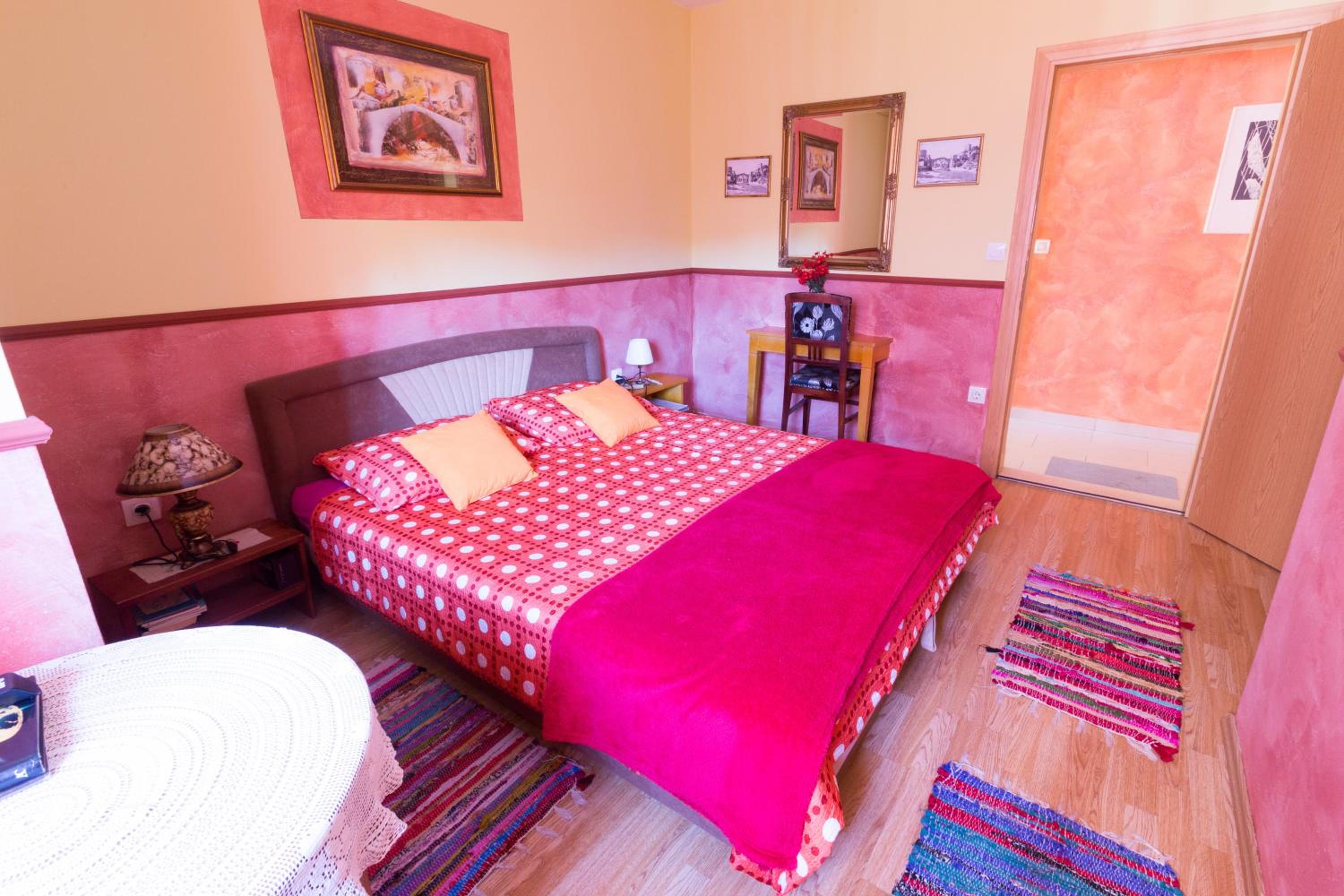 Apartment&Rooms 