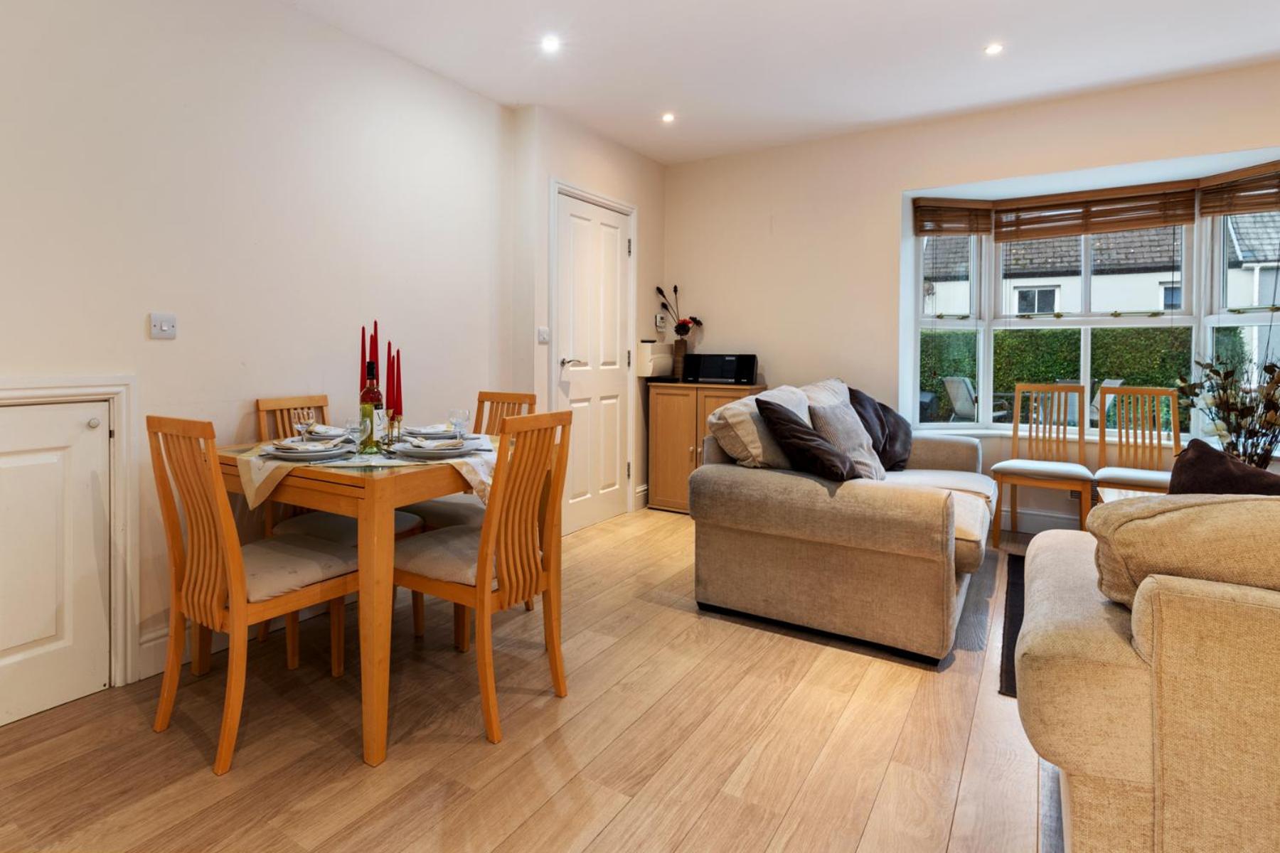 Park Place Court - Close to Beach with Parking view 4