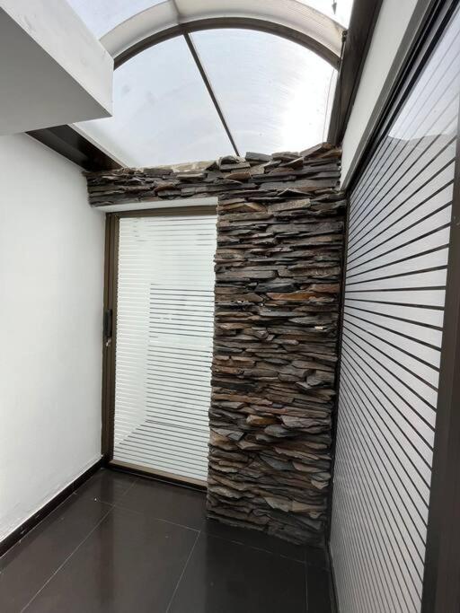 En Bogotá, Hermosa Casa Villa Encanto a 5 minutos del aeropuerto