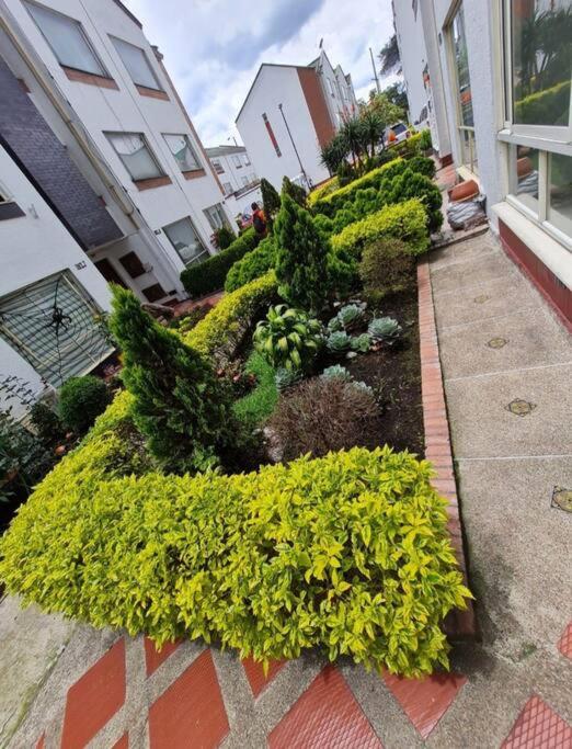 En Bogotá, Hermosa Casa Villa Encanto a 5 minutos del aeropuerto