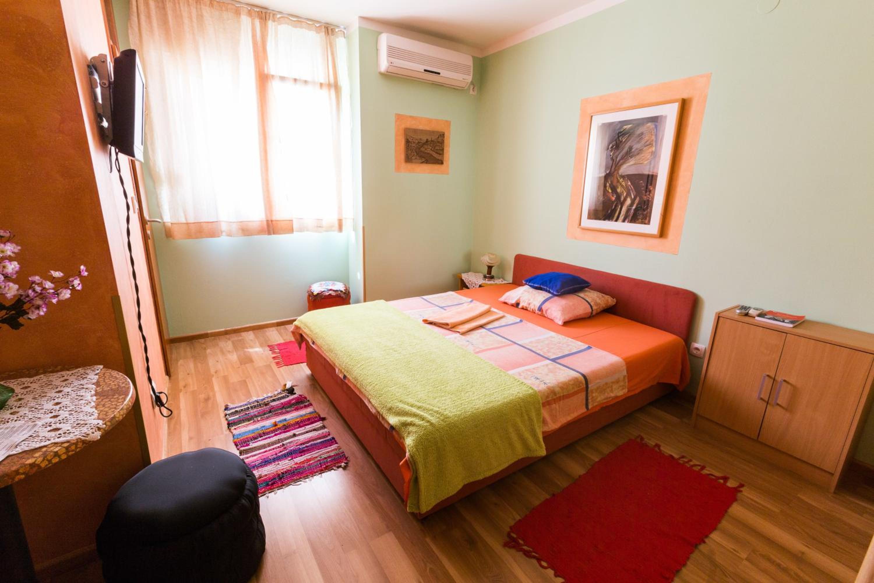 Apartment&Rooms 