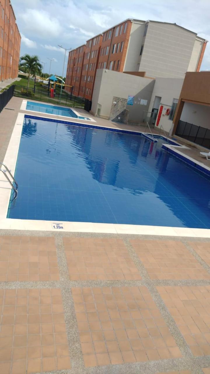 Apartamento vacacional con piscina y parqueadero