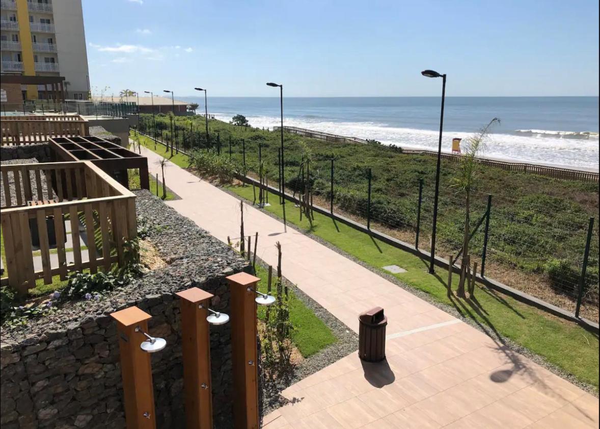 Resort Apto Frente Mar