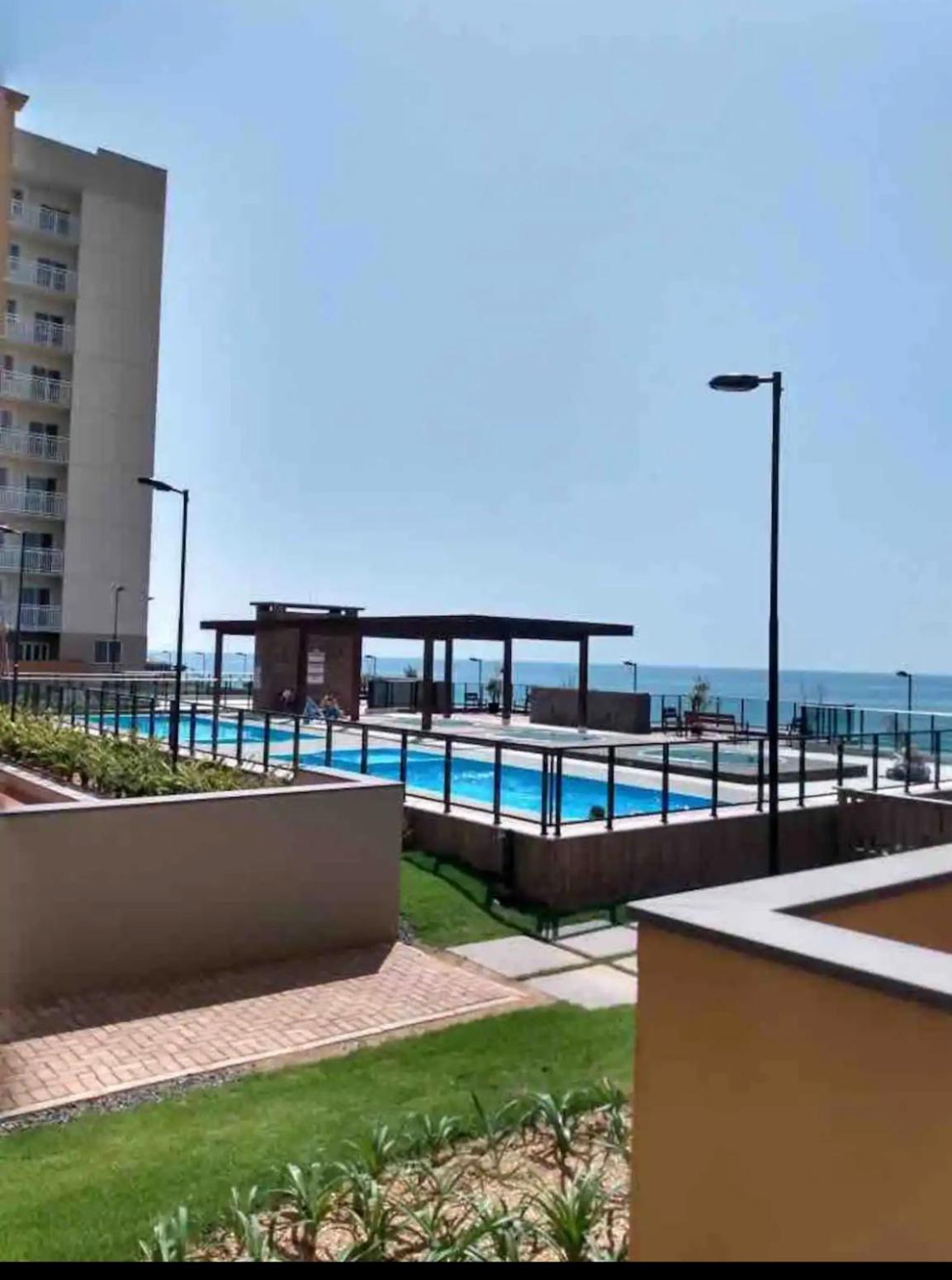 Resort Apto Frente Mar