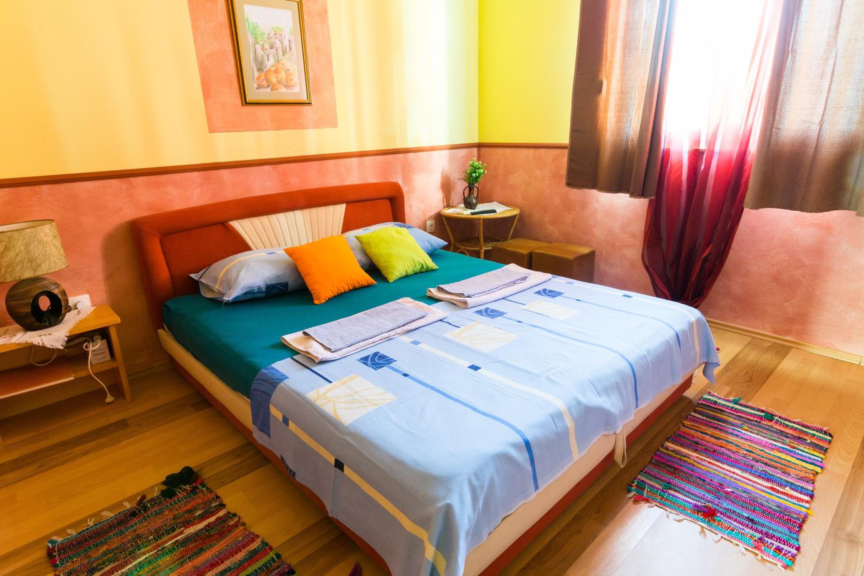 Apartment&Rooms 