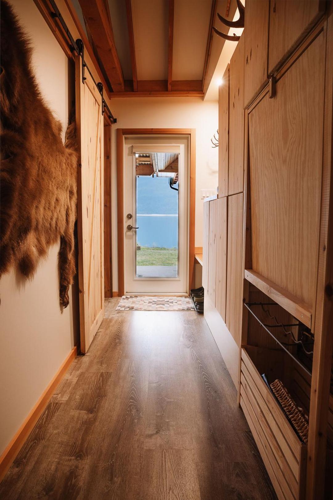 The Kootenay Lake House - A Private Luxury Retreat