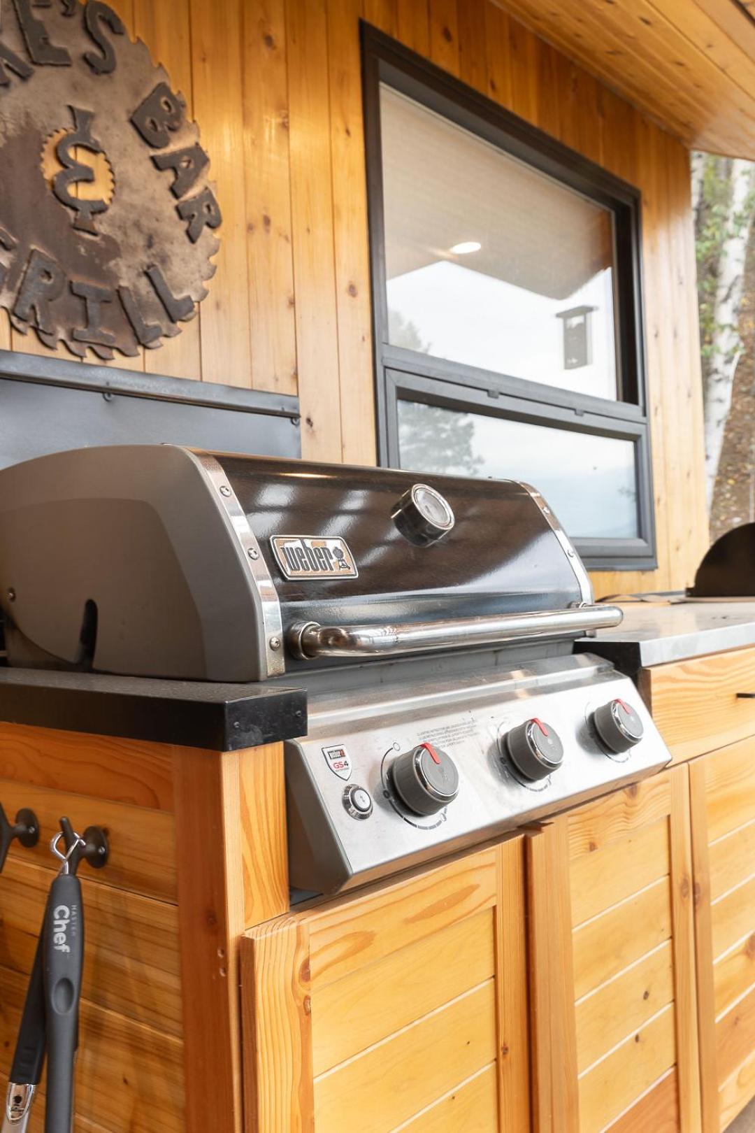 The Kootenay Lake House - A Private Luxury Retreat