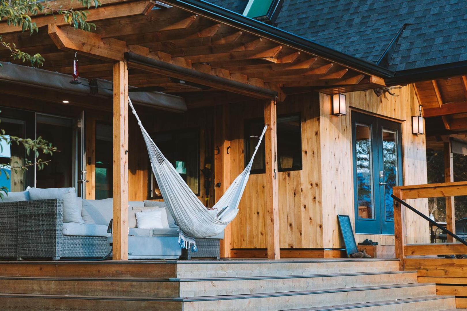 The Kootenay Lake House - A Private Luxury Retreat