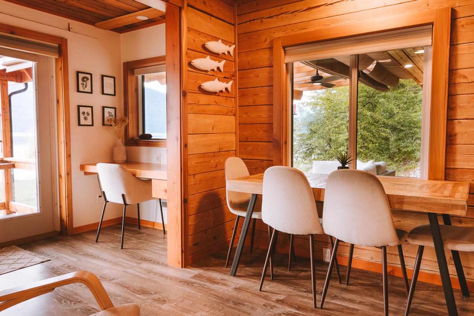 The Kootenay Lake House - A Private Luxury Retreat