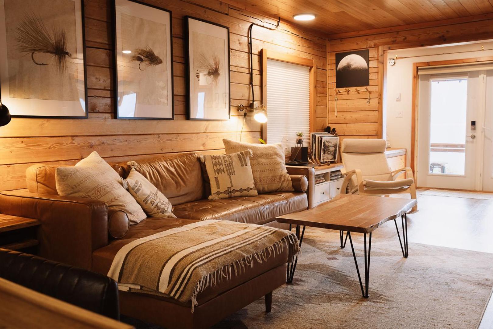 The Kootenay Lake House - A Private Luxury Retreat