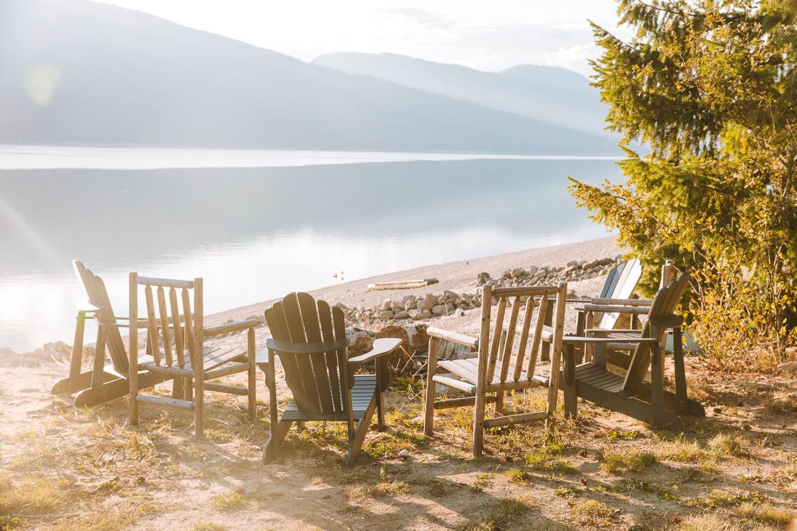 The Kootenay Lake House - A Private Luxury Retreat