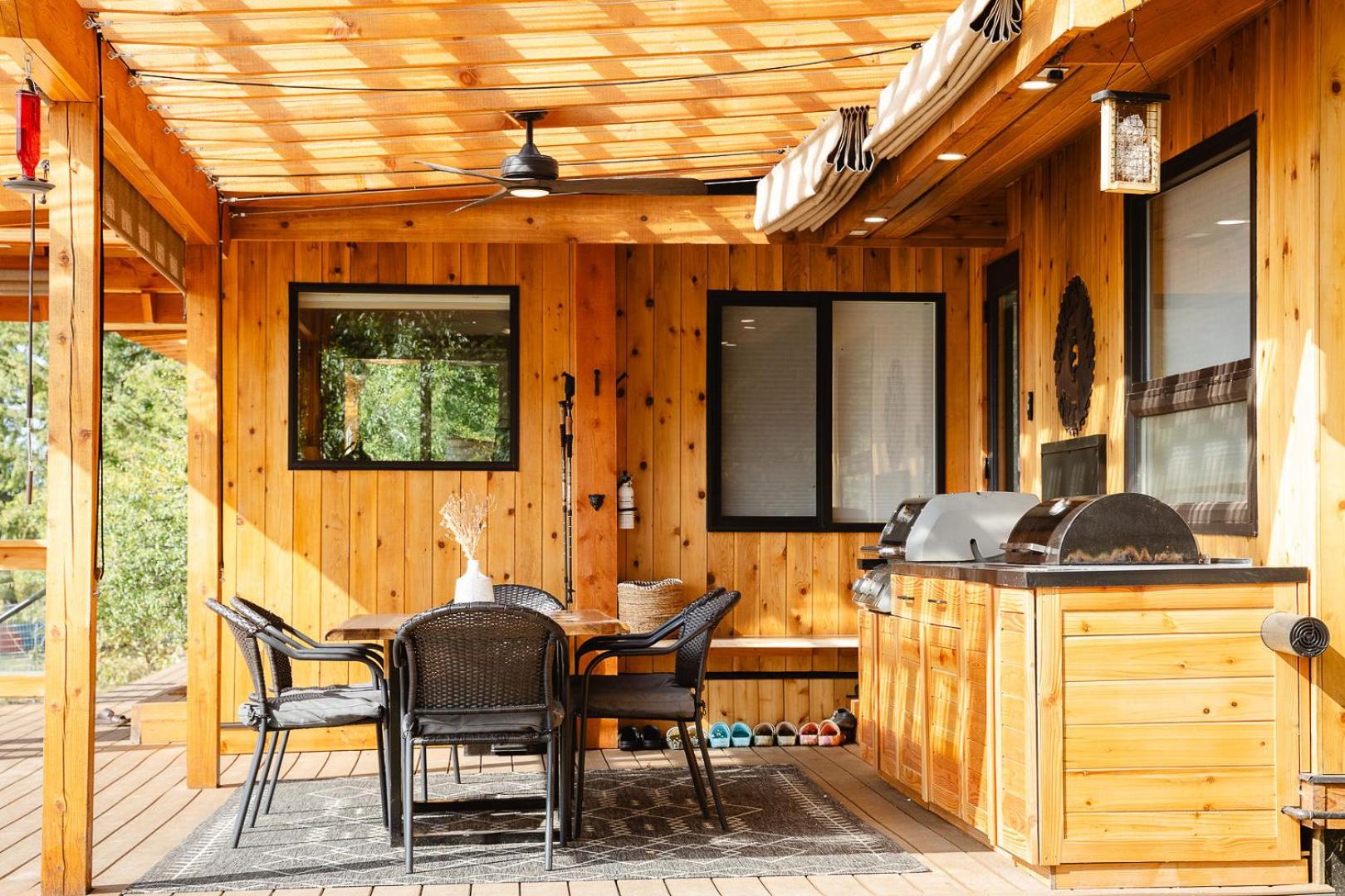 The Kootenay Lake House - A Private Luxury Retreat