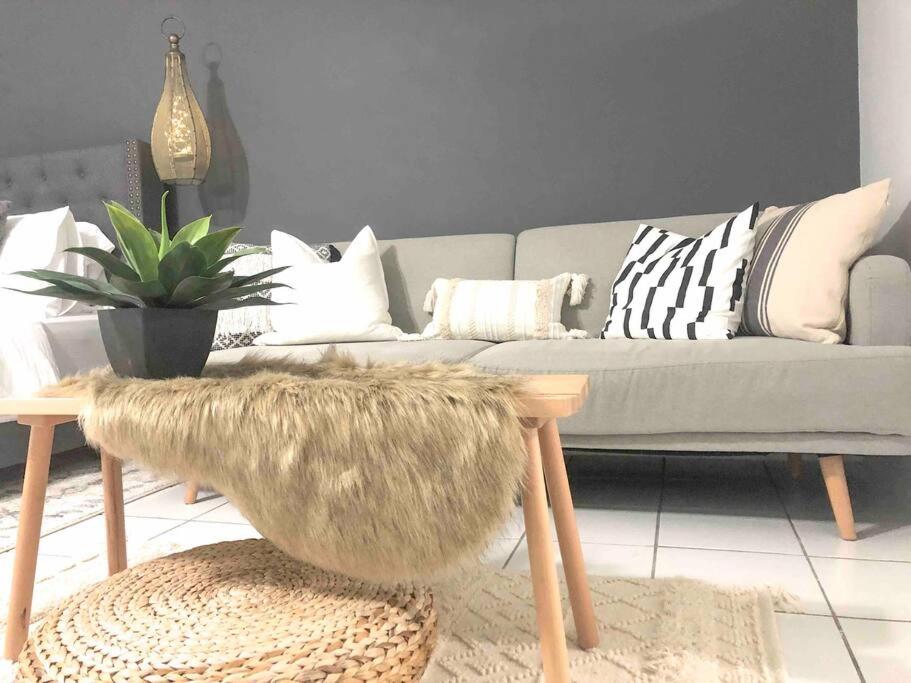 Boho 5- std Near Airport port/Cruise Port & Beach view 2