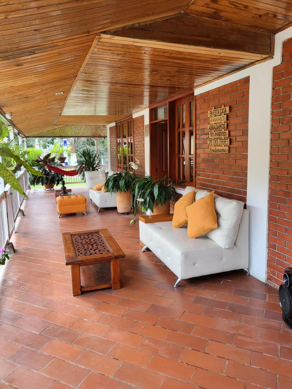 Chalet VillaMelania Brothers