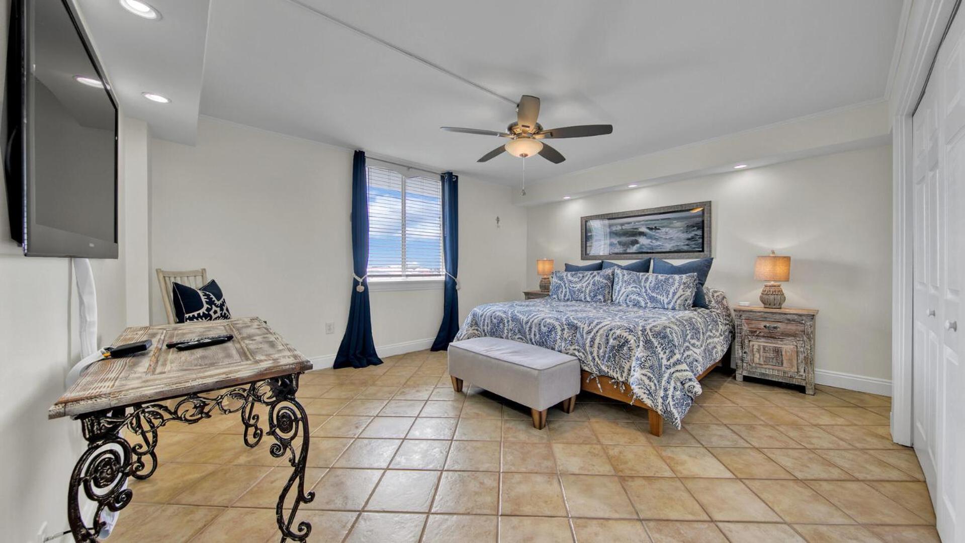 Dolphin Point 502B - 2BR condo on Holiday Isle with harbor view view 4