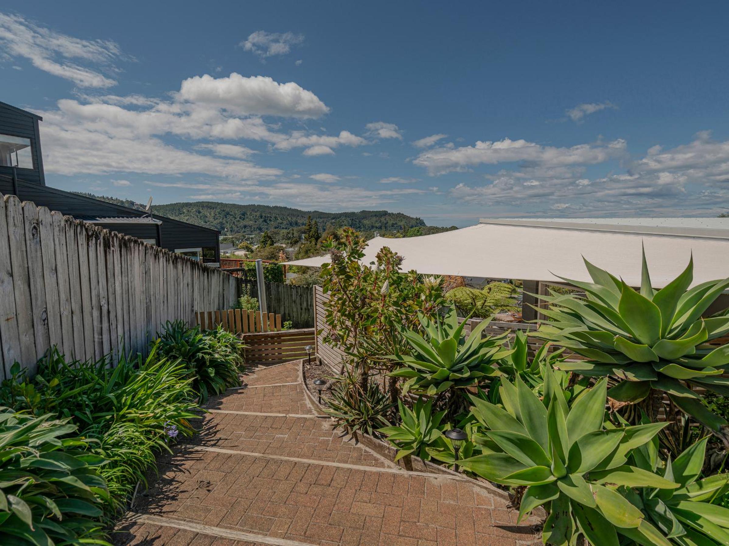 The Blockhouse - Whangamatā Holiday Home