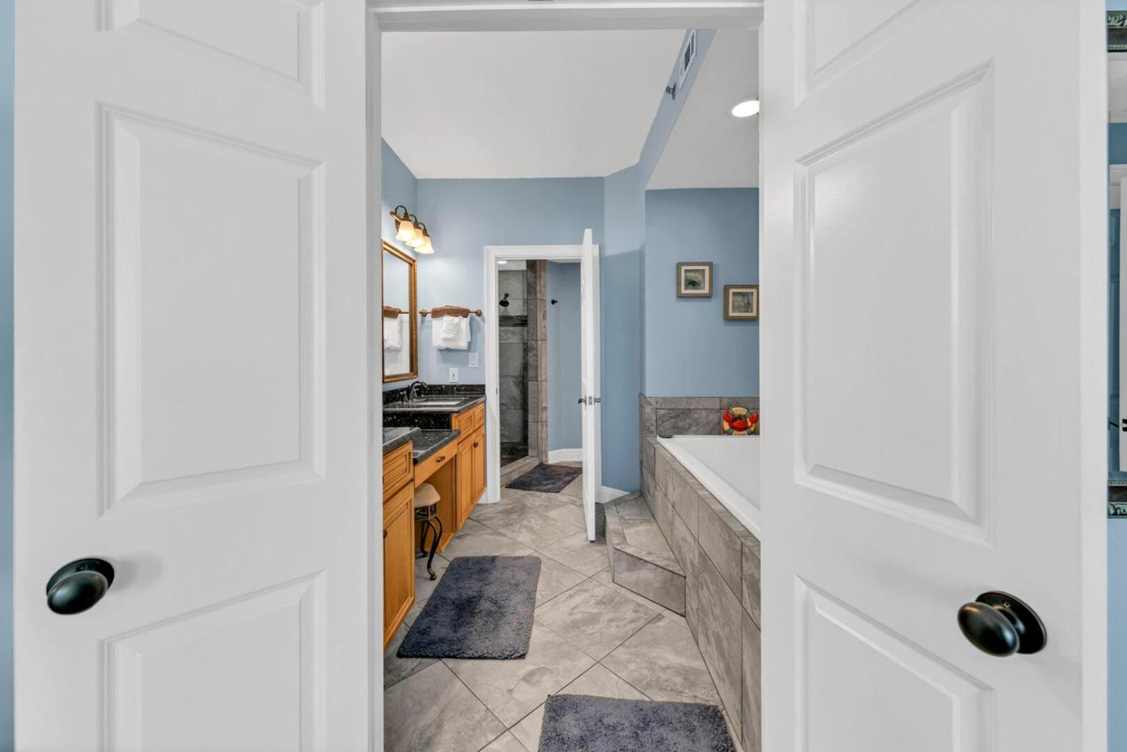 Grandview 202 - Beach Front 3BR in Miramar Beach